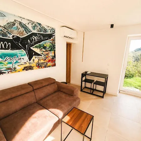 Apartment T2 Nature Chic 5 Min Aeroport Olmo