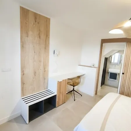 T2 Nature Chic 5 Min Aeroport Apartment